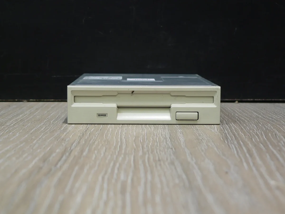 SONY MPF920-E 3,5" 1,44MB Floppy Meghajtó - Image 2