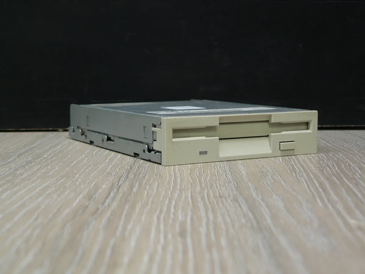 35FDD-8-1 NEC FD1231H 3,5" 1,44MB Floppy Meghajtó - Image 1