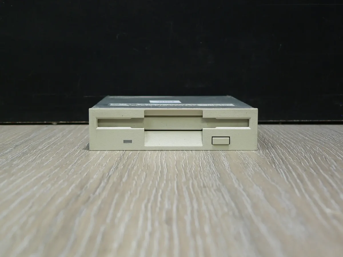 NEC FD1231H 3,5" 1,44MB Floppy Meghajtó - Image 2