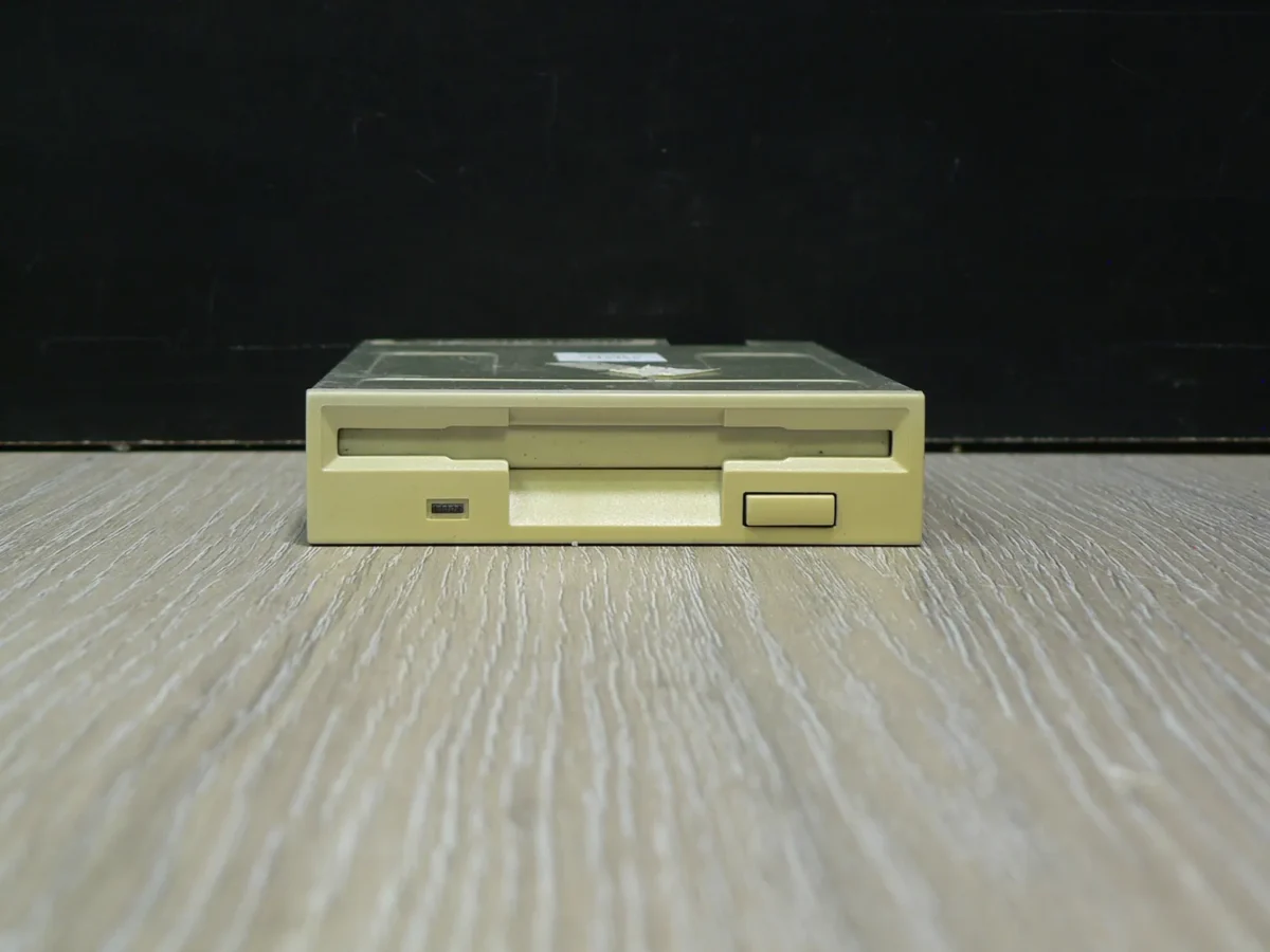 Mitsumi D359T6 3,5" 1,44MB Floppy Meghajtó - Image 2