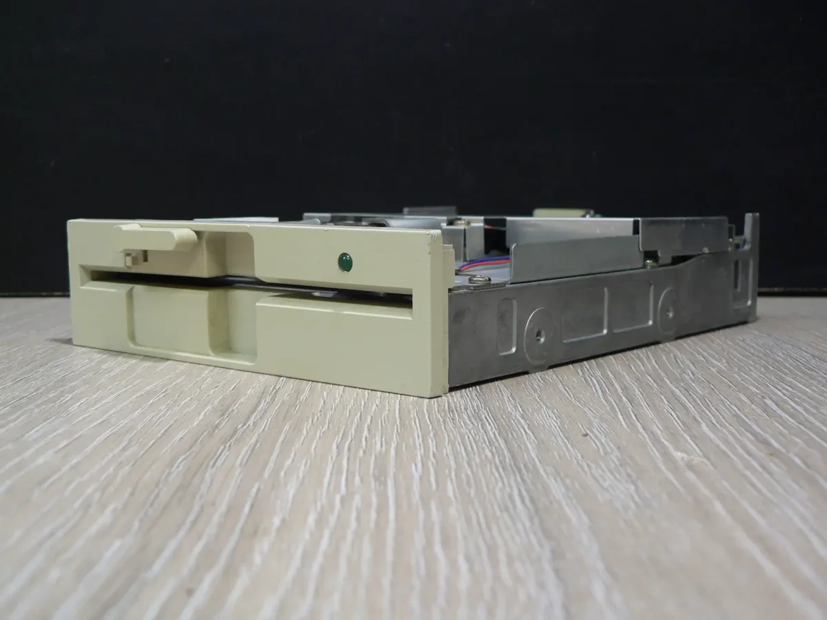 Panasonic JU-475-5 5,25" 1,2MB Floppy Meghajtó - Image 3
