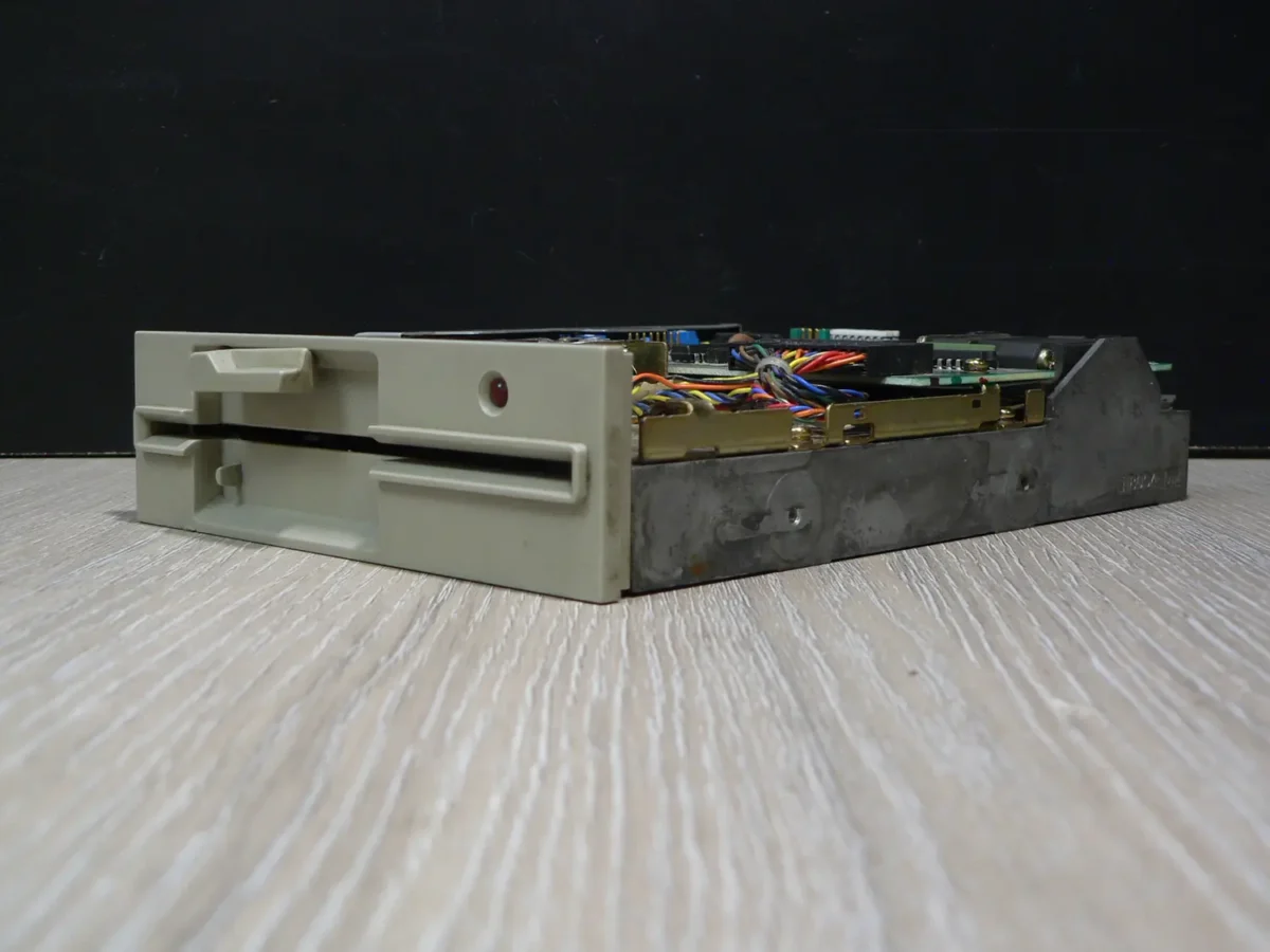 Ye Data YD-380 5,25" 1,2MB Floppy Meghajtó - Image 3