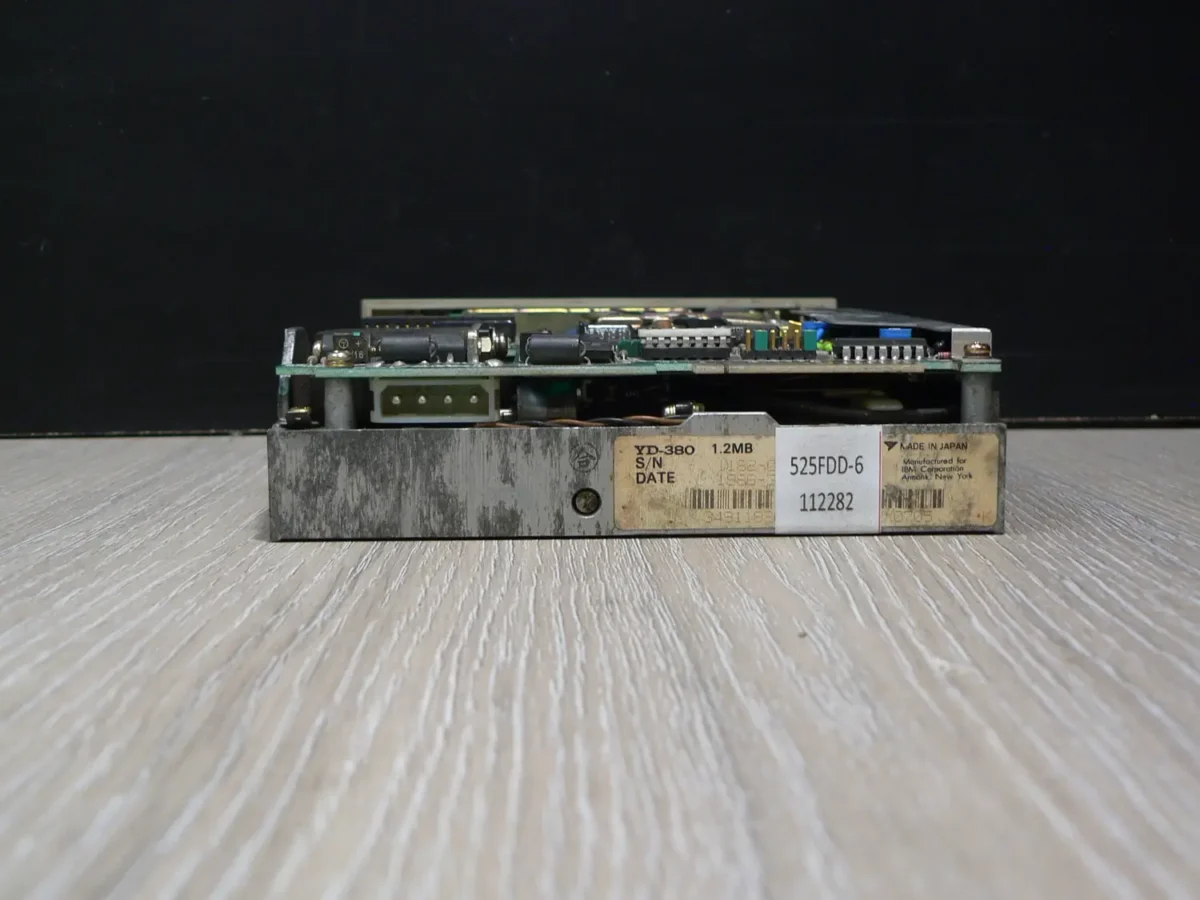Ye Data YD-380 5,25" 1,2MB Floppy Meghajtó - Image 4