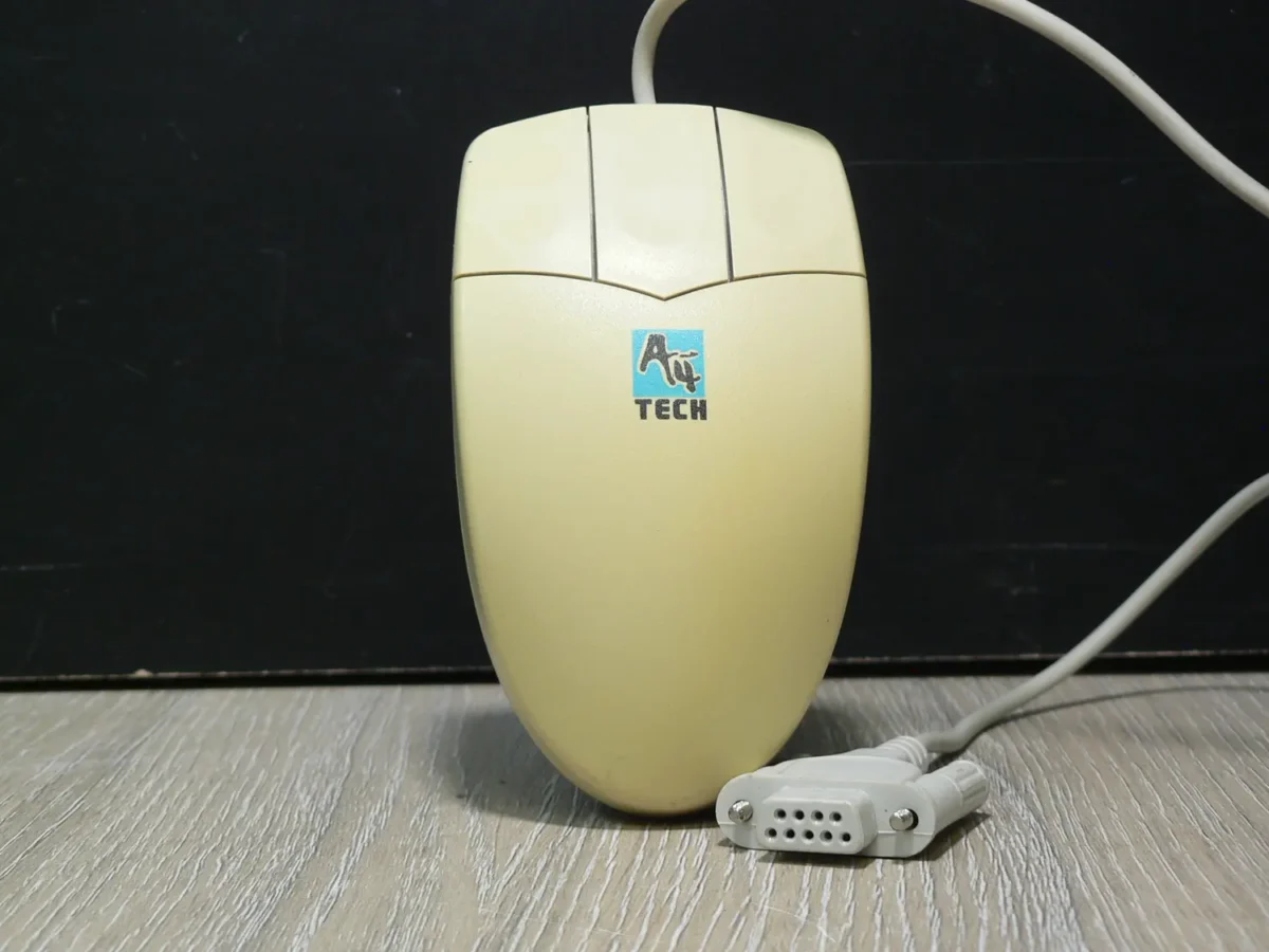 A4Tech OK-520 Golyós Egér (COM) - Image 1
