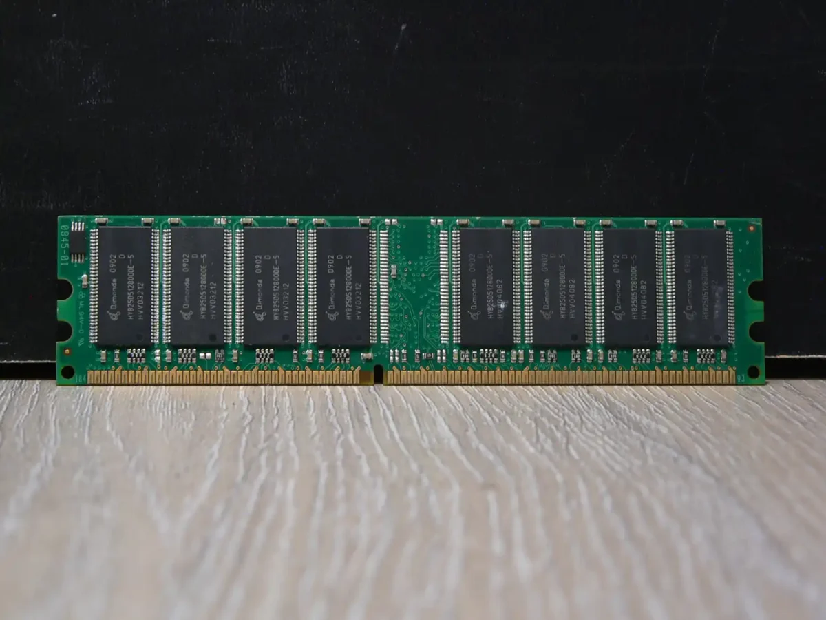 Kingston KTH-D530/1G 1GB 400MHz DDR1 Memória - Image 2