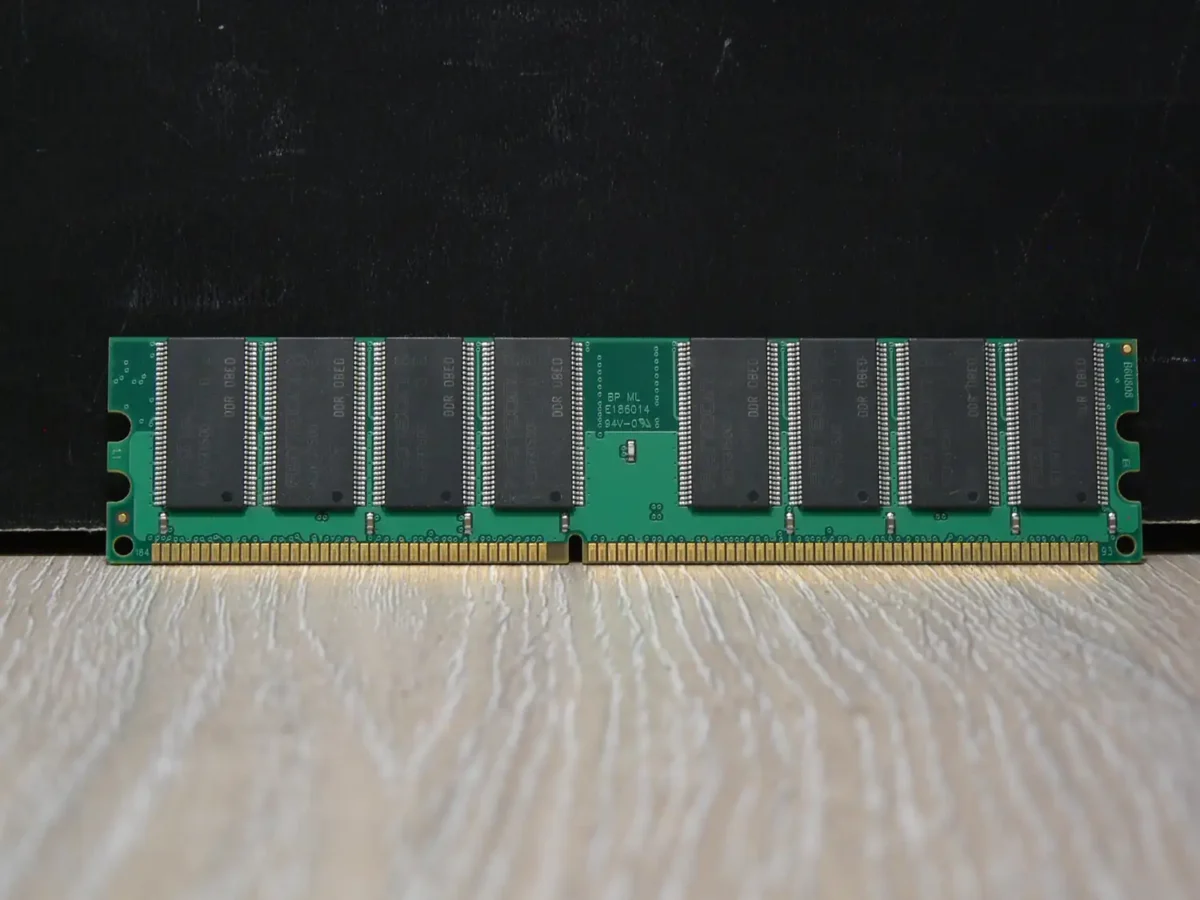 Hypertec 1GB 400MHz DDR1 Memória - Image 2