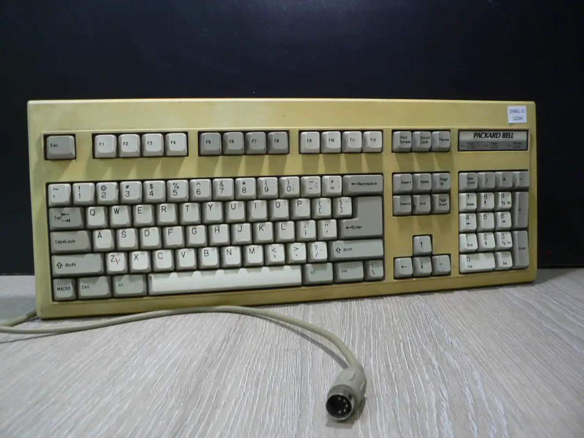 Packard Bell DIN Billentyűzet Angol - Image 1