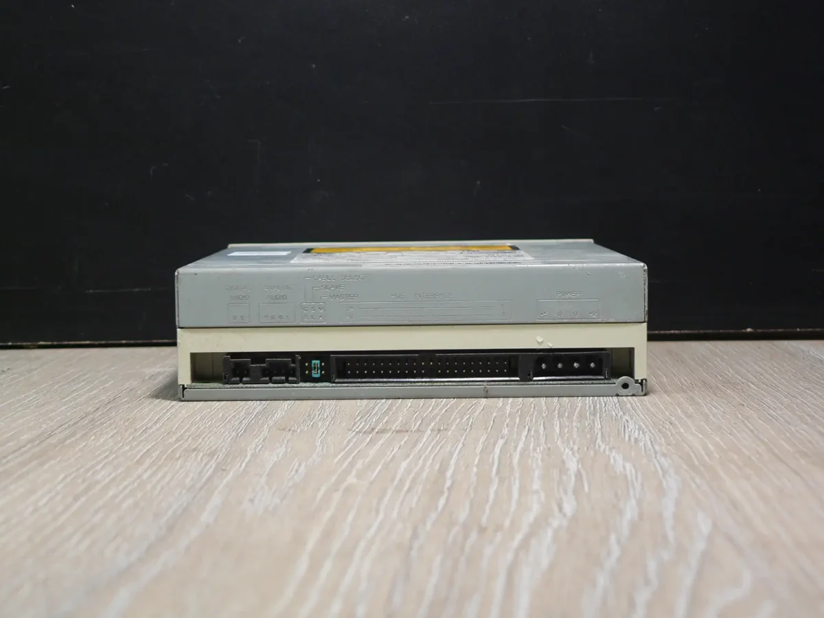 SONY CRX230A IDE CD-ROM (2003) - Image 4