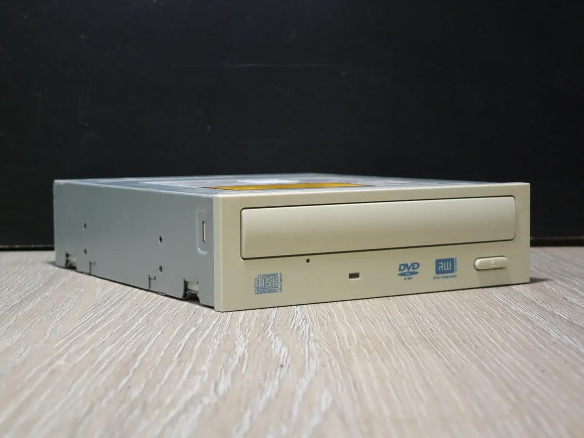 SONY DW-Q30A IDE DVD-ROM (2005) - Image 1