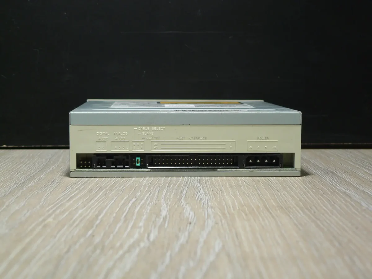 SONY DW-Q30A IDE DVD-ROM (2005) - Image 4