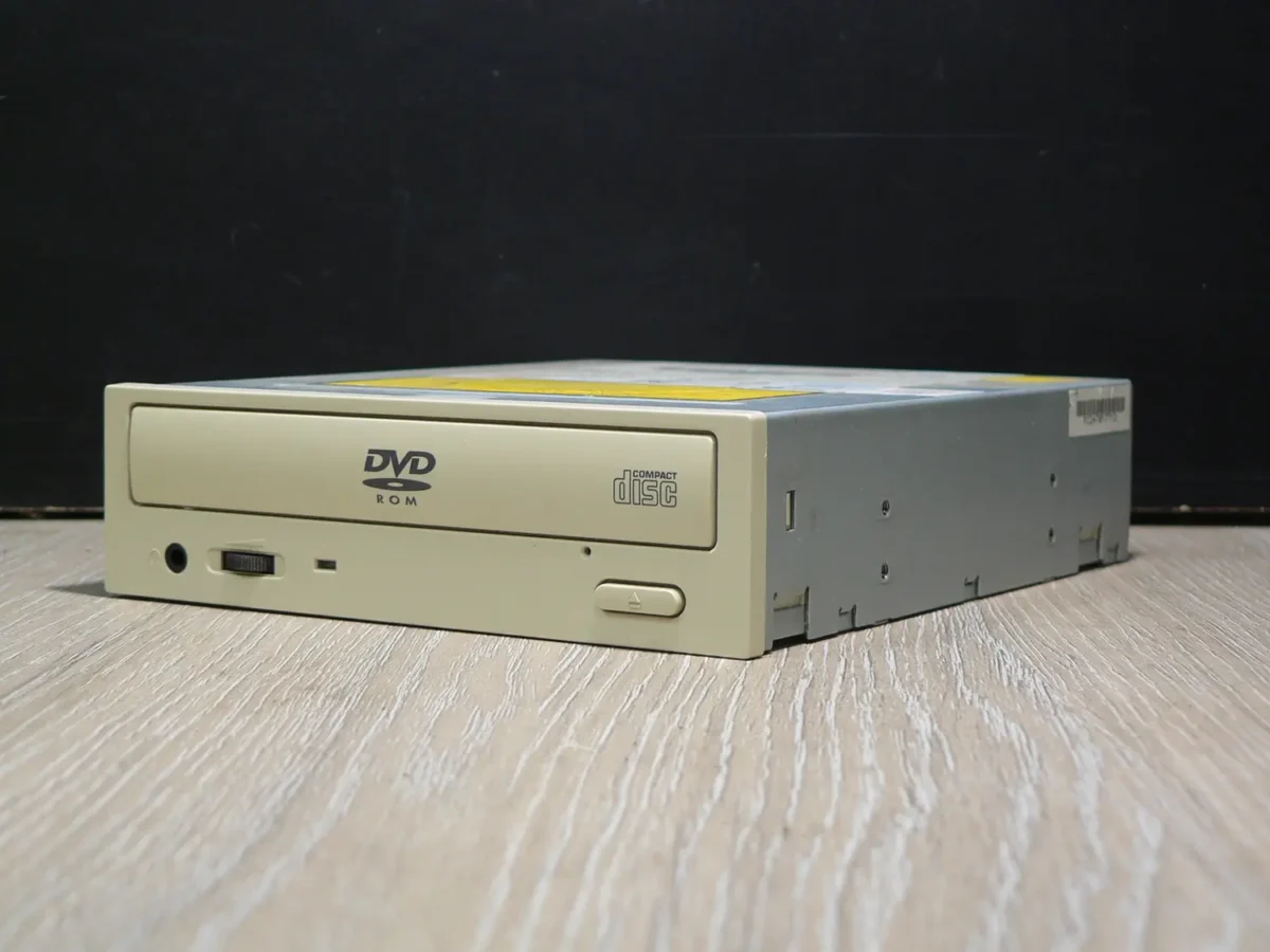 SONY DDU1621 IDE DVD-ROM (2002) - Image 3
