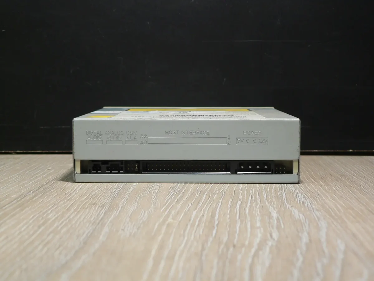 SONY DDU1621 IDE DVD-ROM (2002) - Image 4