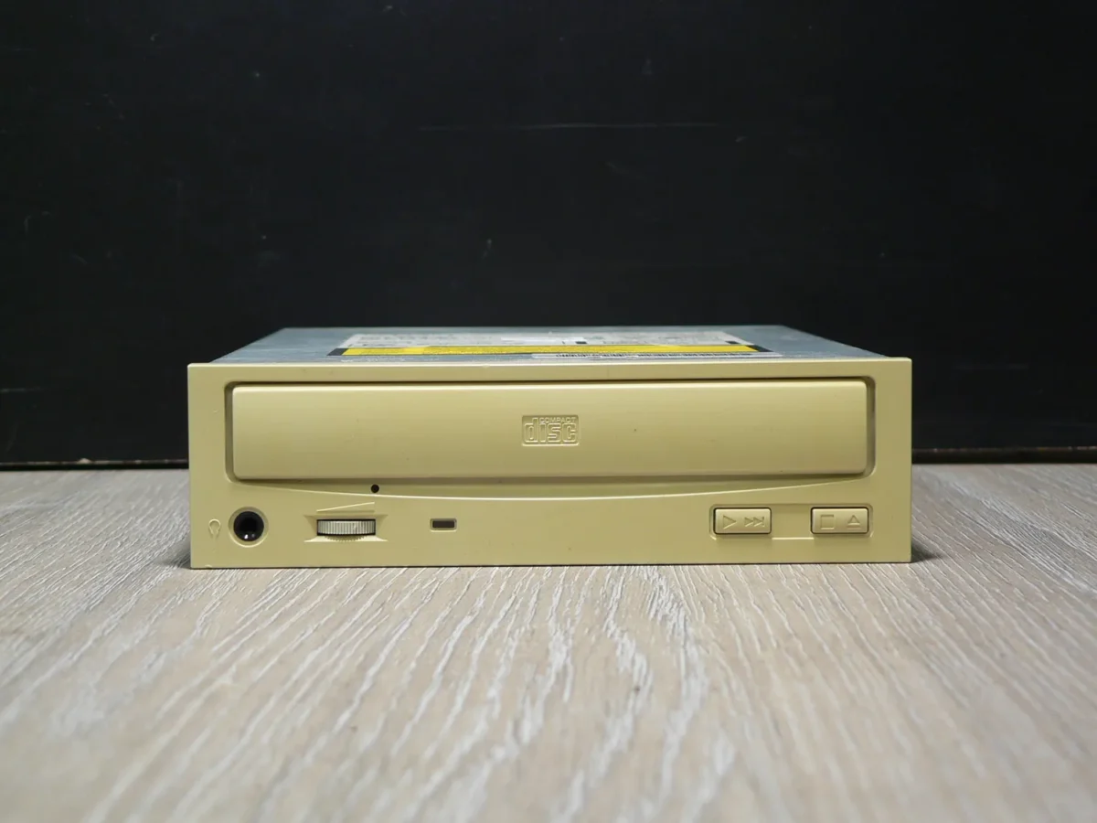 SONY CDU4811 IDE CD-ROM (2000) - Image 2