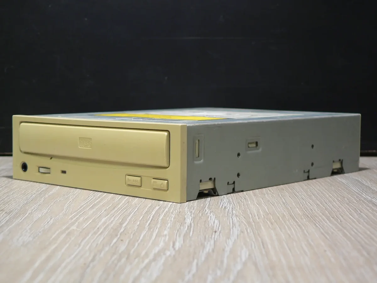 SONY CDU4811 IDE CD-ROM (2000) - Image 3