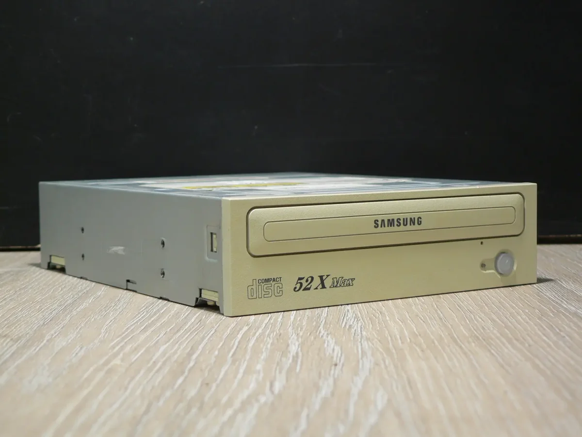 SAMSUNG SC-152 IDE CD-ROM (2004) - Image 1