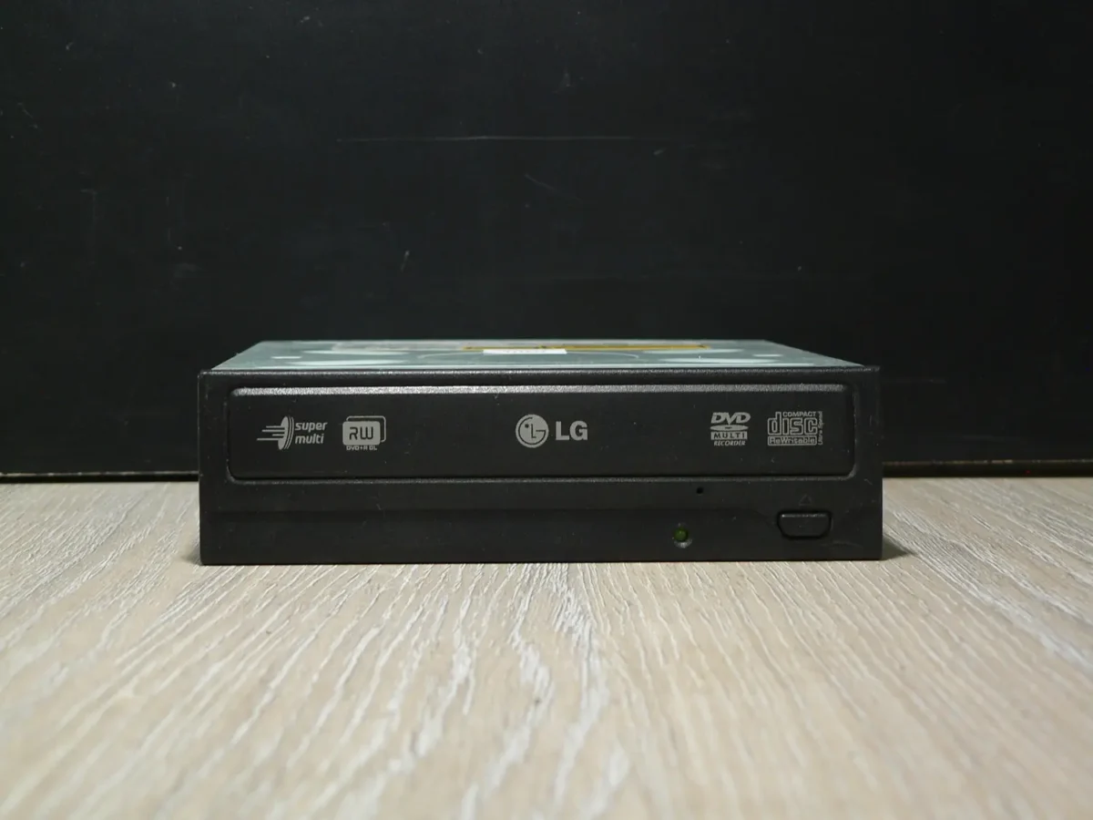 LG GSA-H10N IDE DVD-ROM (2006) - Image 2