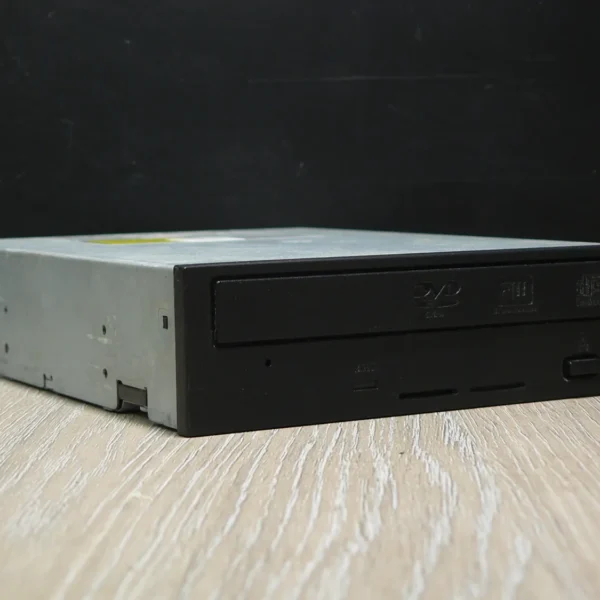 Pioneer DVR108 IDE DVD-ROM (2005)