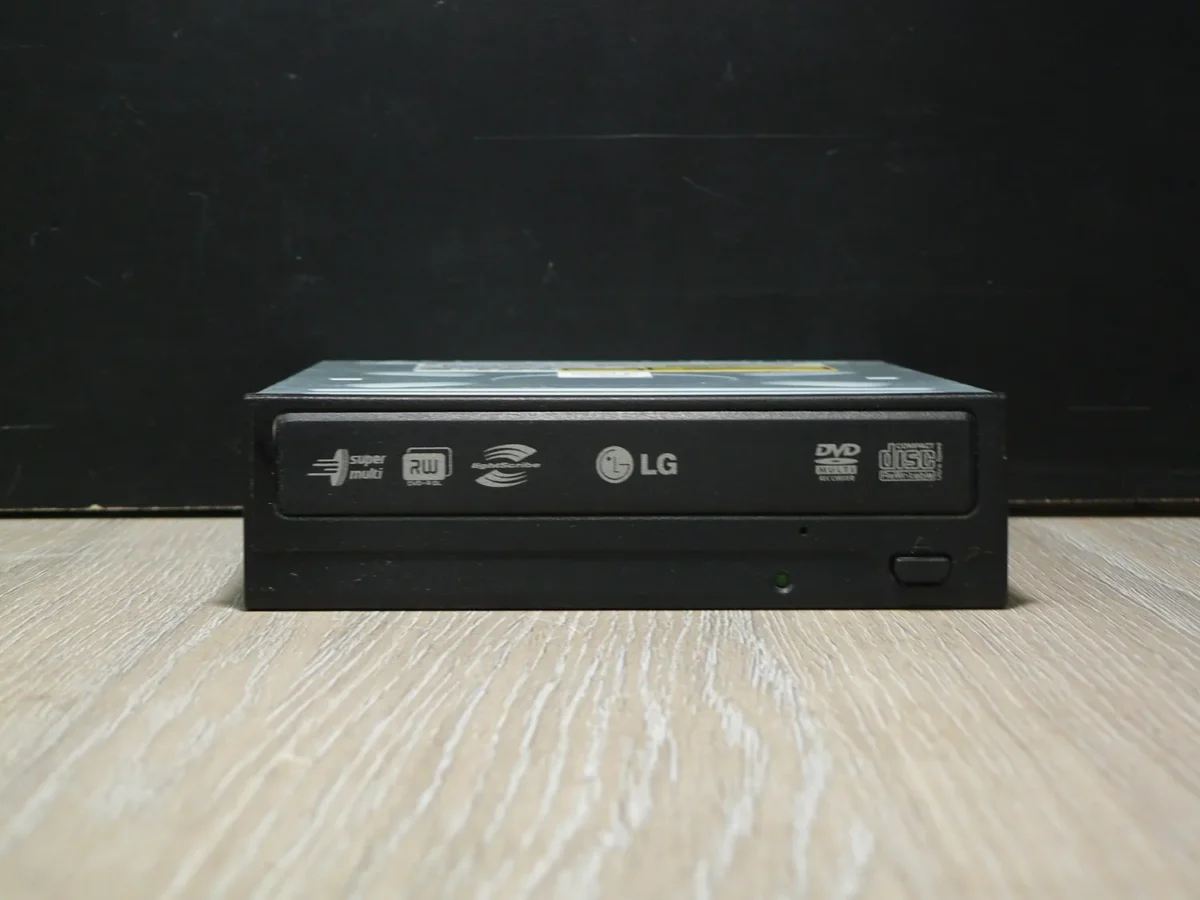 LG GSA-H20L IDE DVD-ROM (2006) - Image 2