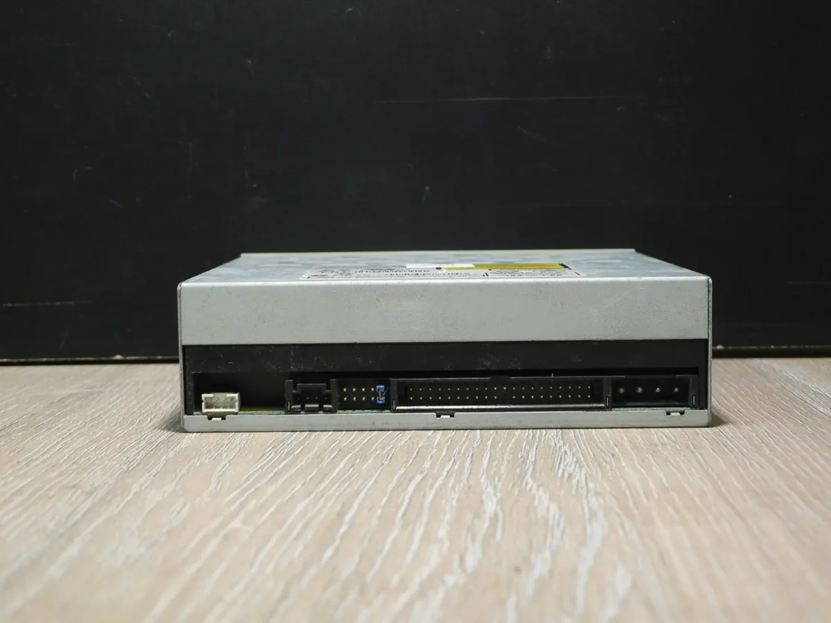 Pioneer DVR-109XLA1 IDE DVD-ROM (2005) - Image 4