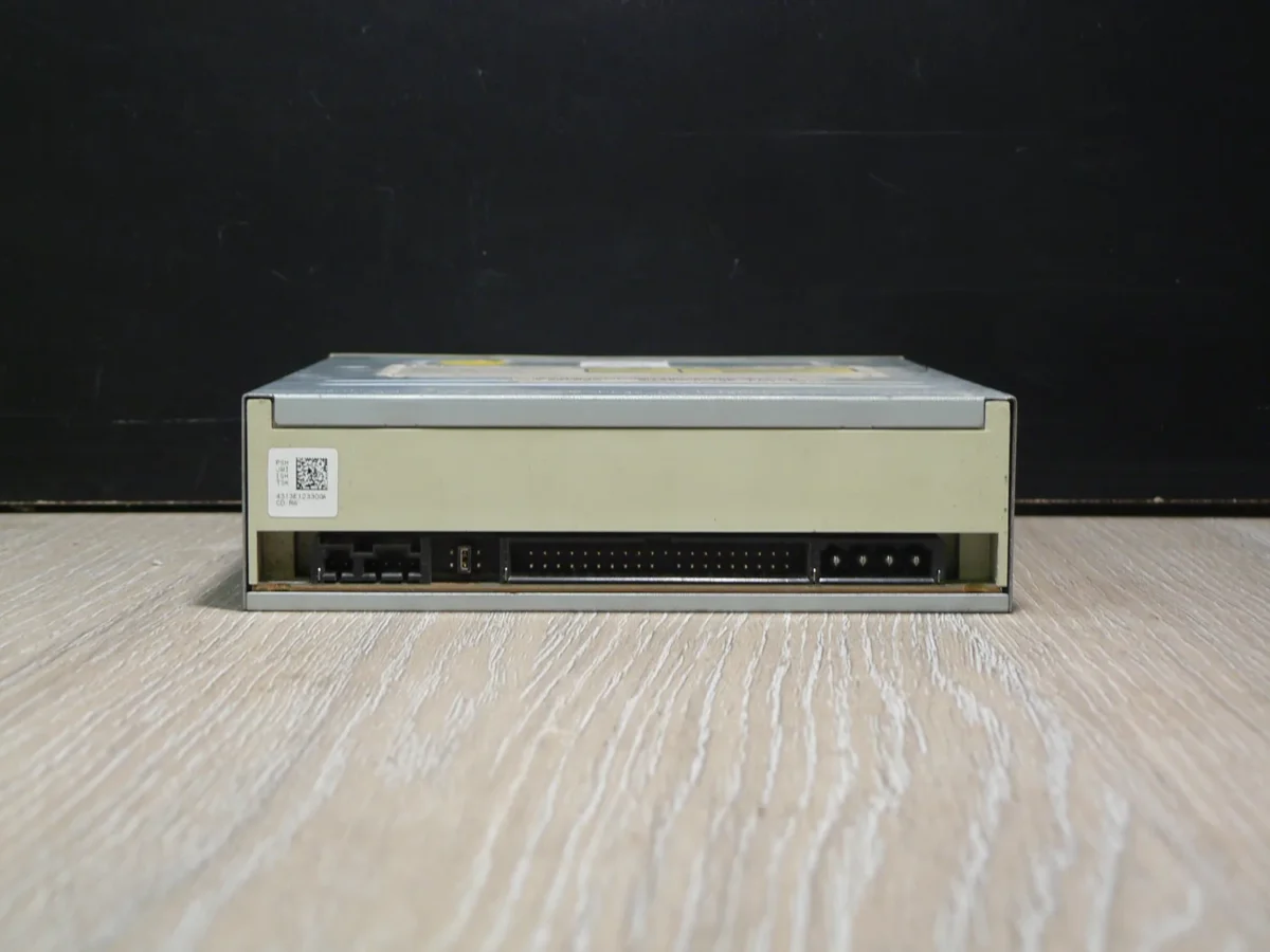 SAMSUNG SW-252 IDE CD-ROM (2004) - Image 4