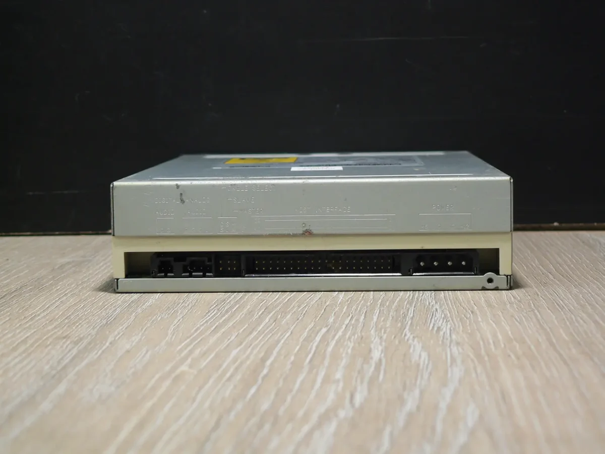 LITE ON IT LTN-486S IDE CD-ROM (2004) - Image 4