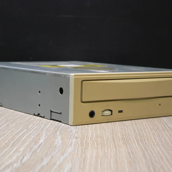 Panasonic CR-585-B IDE CD-ROM (1997)