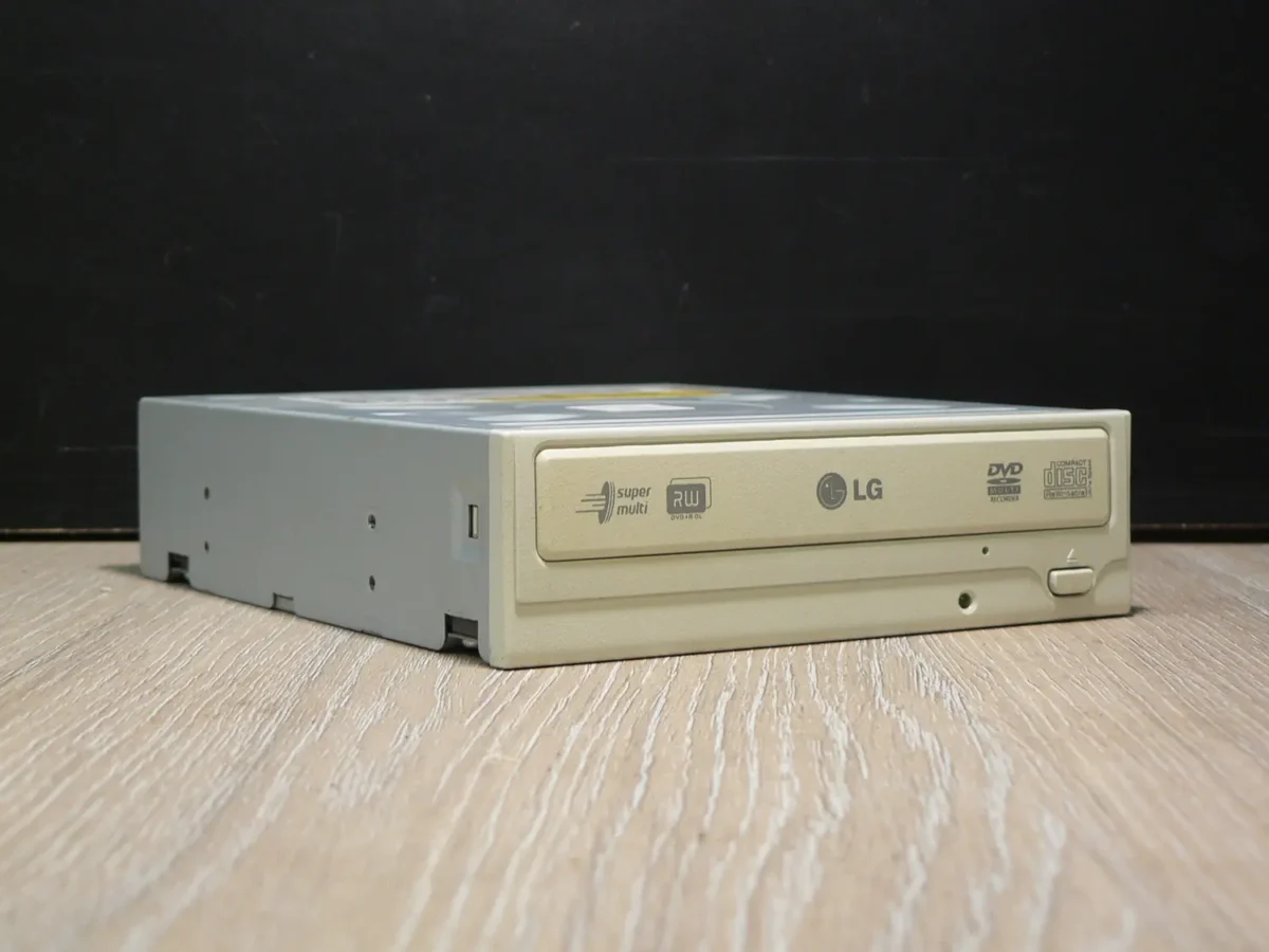 LG GSA-H42N IDE DVD-ROM (2006) - Image 1