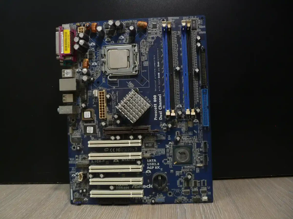 ASRock 775V88+ LGA775 Alaplap + Intel Celeron D 331 + Hátlap/IO-Shield - Image 3