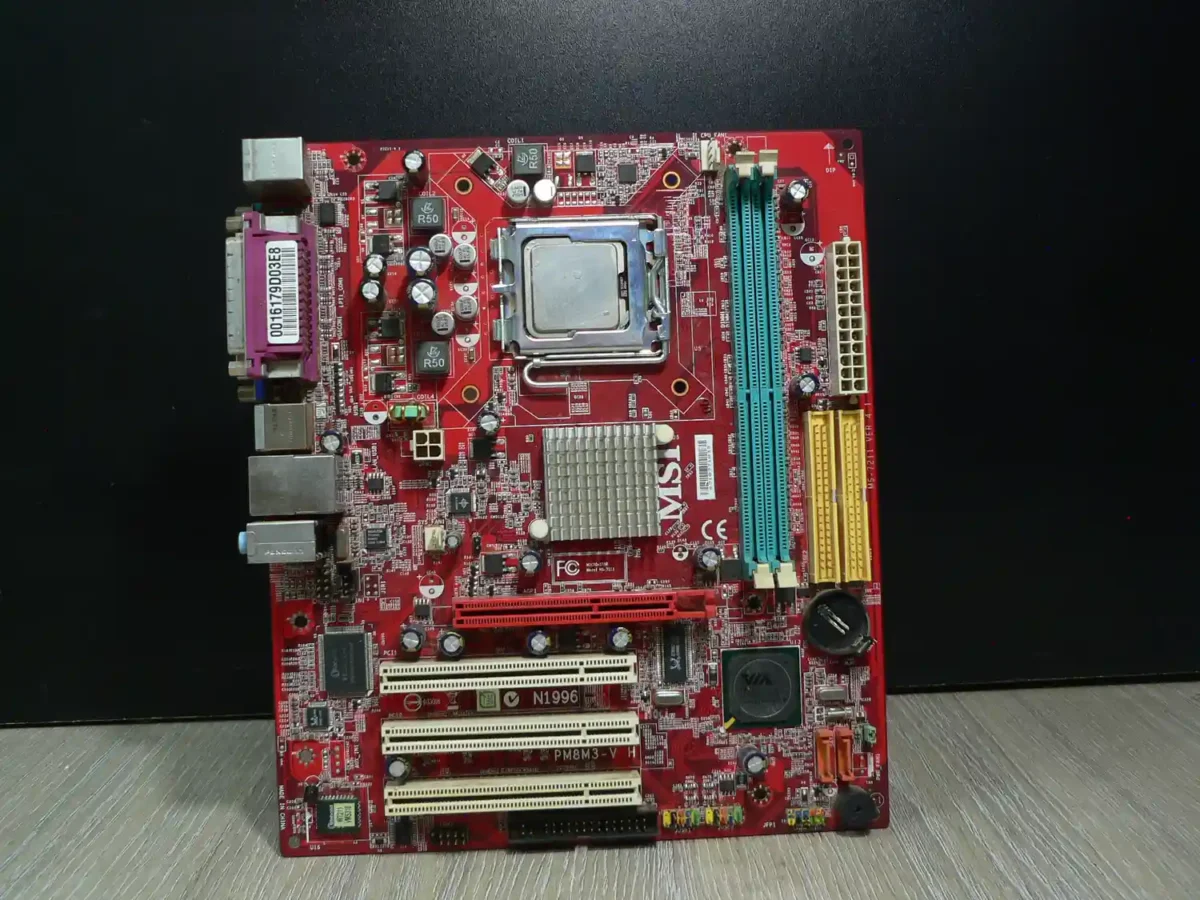 MSI PM8M3-V H LGA 775 Alaplap + Intel Pentium 4 524 + Hátlap/IO-Shield - Image 3
