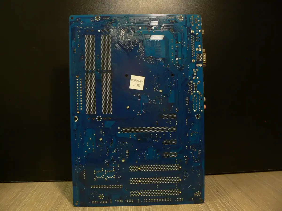 Gigabyte GA-P31-DS3L LGA775 Alaplap + Intel Pentium E2160 + Hátlap/IO-Shield - Image 4