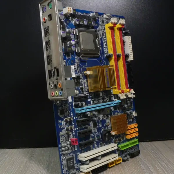 Gigabyte GA-EP43-S3L LGA775 Alaplap + Intel Pentium 4 2,80GHz + Hátlap/IO-Shield