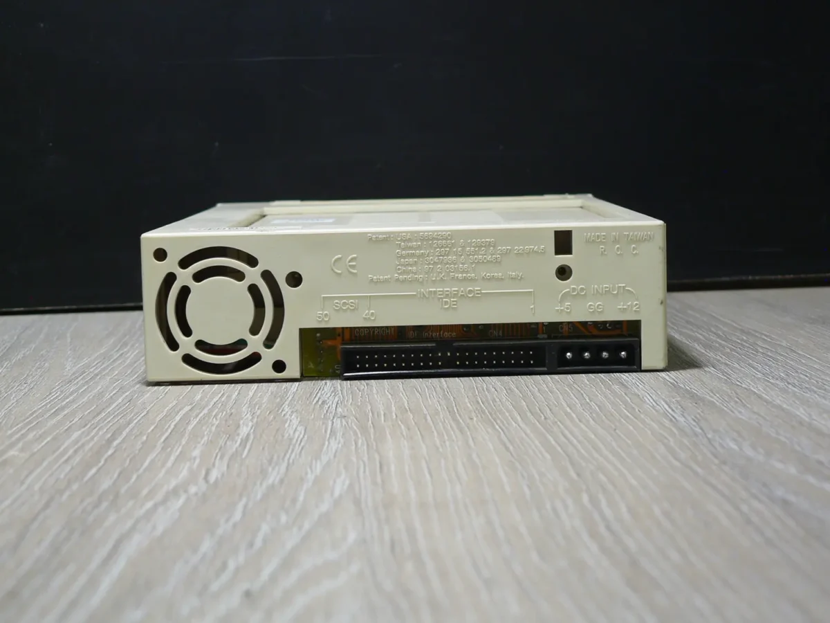 IDE Mobil Rack (Kulcsos) - Image 4