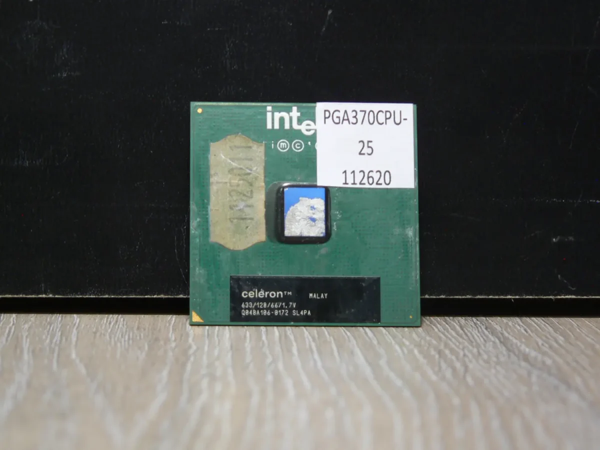 PGA370CPU-25-1 Intel Celeron 633 SL4PA Socket 370 Coppermine Processzor - Image 1