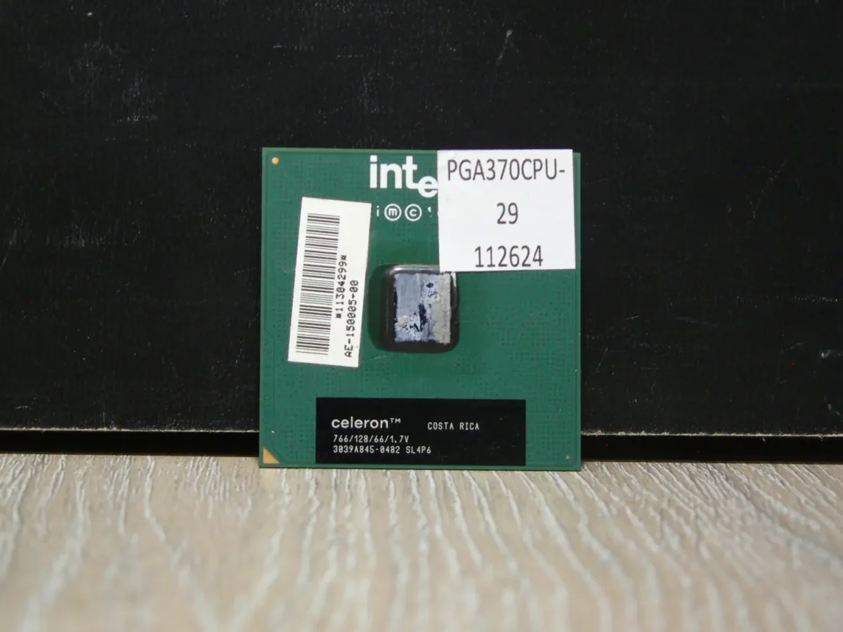 Intel Celeron 766 SL4P6 Socket 370 Coppermine Processzor - Image 1