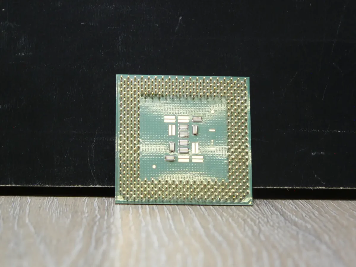 Intel Celeron 800 SL55R Socket 370 Coppermine Processzor - Image 2