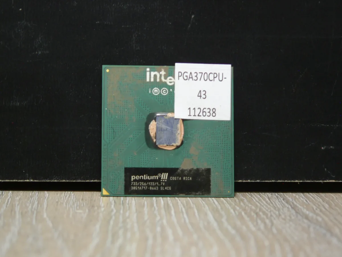 Intel Pentium 733 SL4CG Socket 370 Coppermine Processzor - Image 1