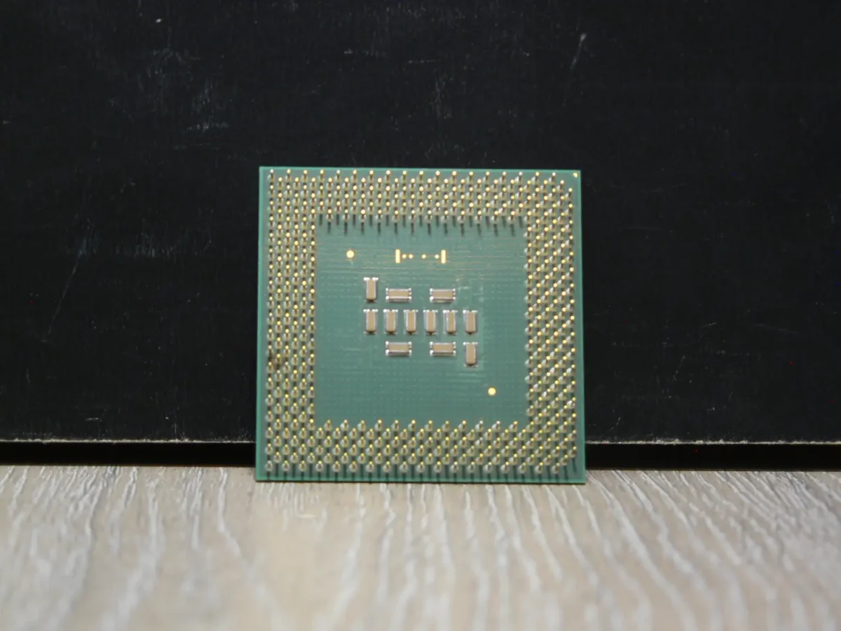 Intel Celeron 950 SL5UZ Socket 370 Coppermine Processzor - Image 2