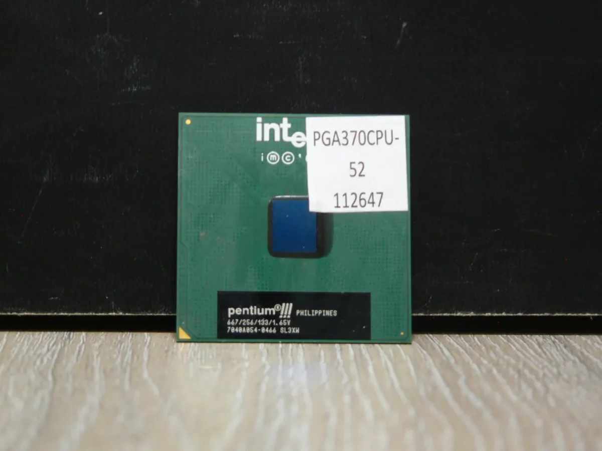 Intel Pentium 667 SL3XW Socket 370 Coppermine Processzor - Image 1
