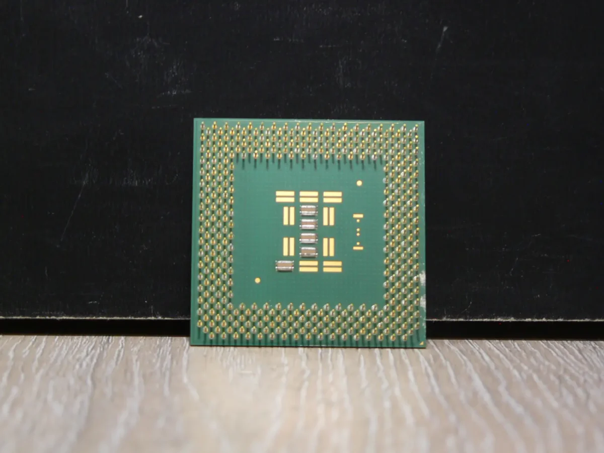 Intel Celeron 633 SL4PA Socket 370 Coppermine Processzor - Image 2