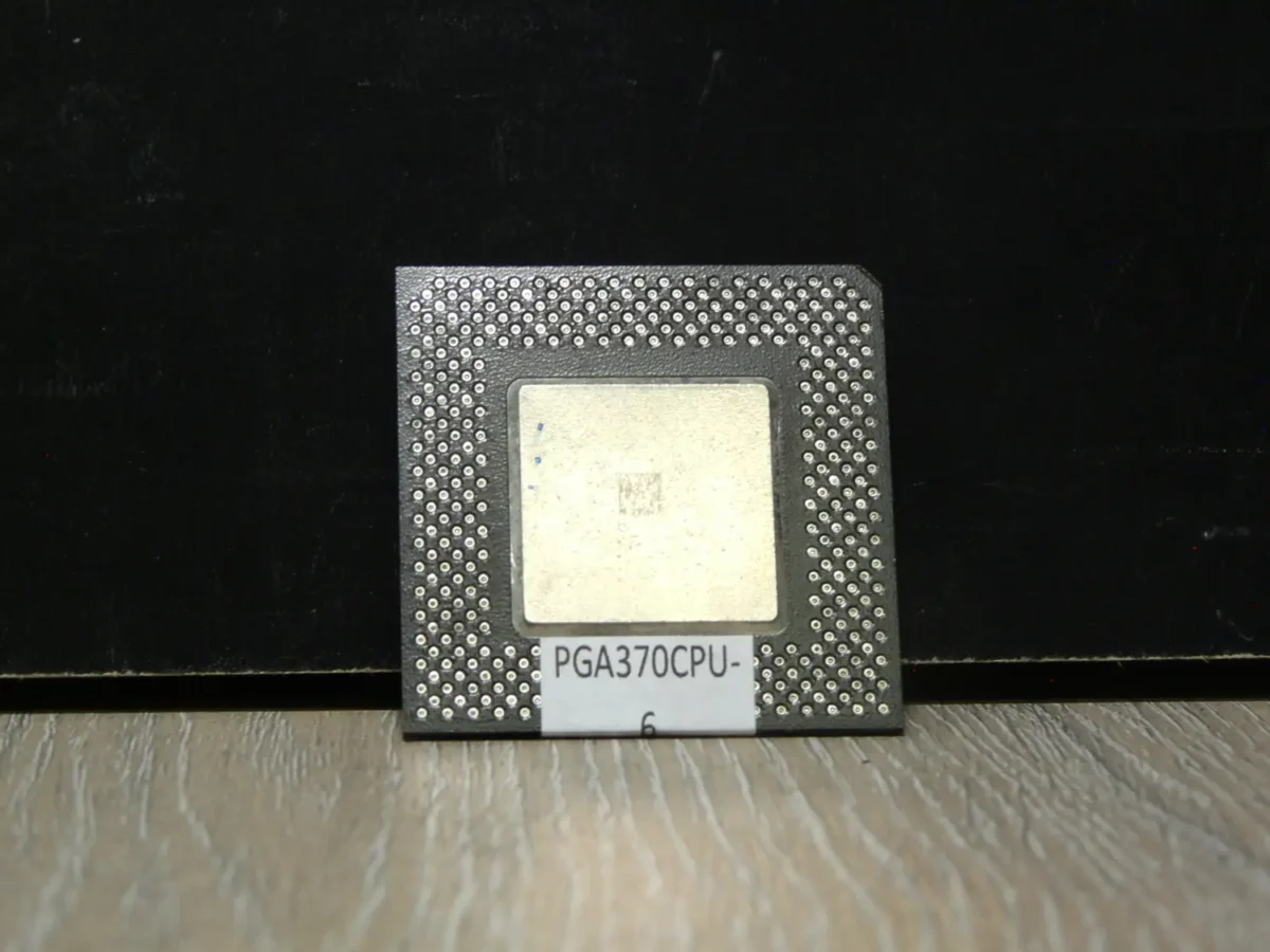 PGA370CPU-6-1 Intel Celeron 366 SL35S Socket 370 Mendocino Processzor - Image 1