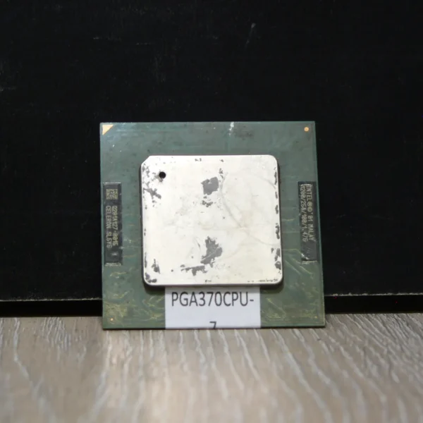 Intel Celeron 1200 SL5Y5 Socket 370 Tualatin Processzor
