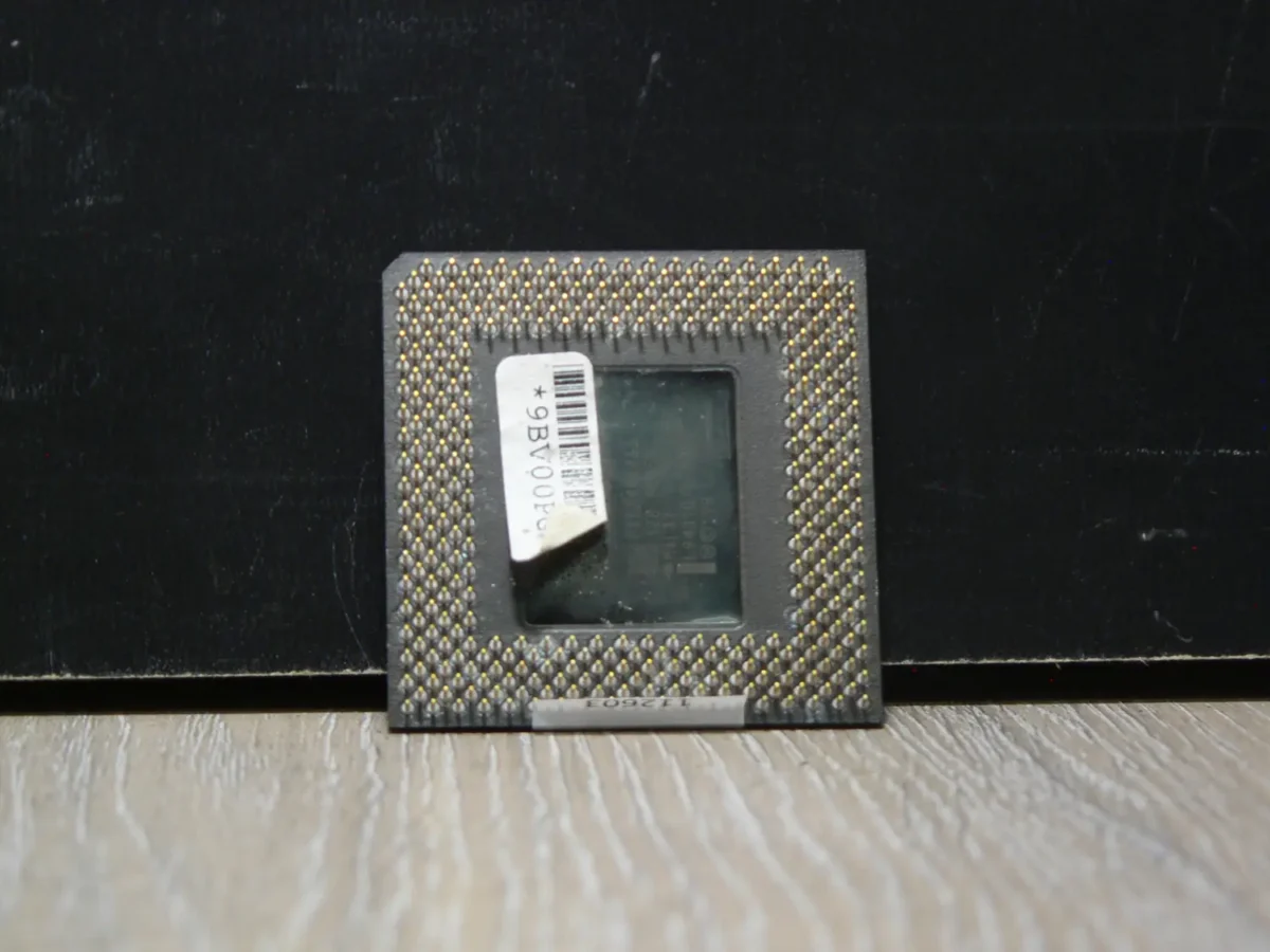 Intel Celeron 466 SL3EH Socket 370 Mendocino Processzor - Image 2