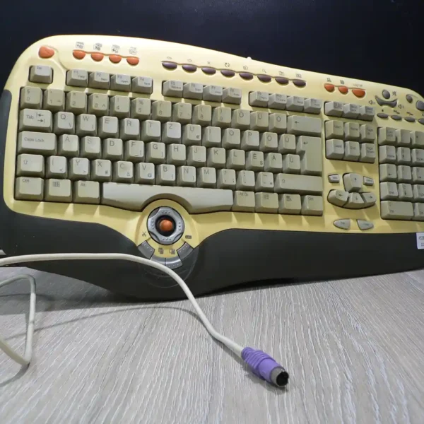 BTC PS/2 Billentyűzet Joystick Magyar