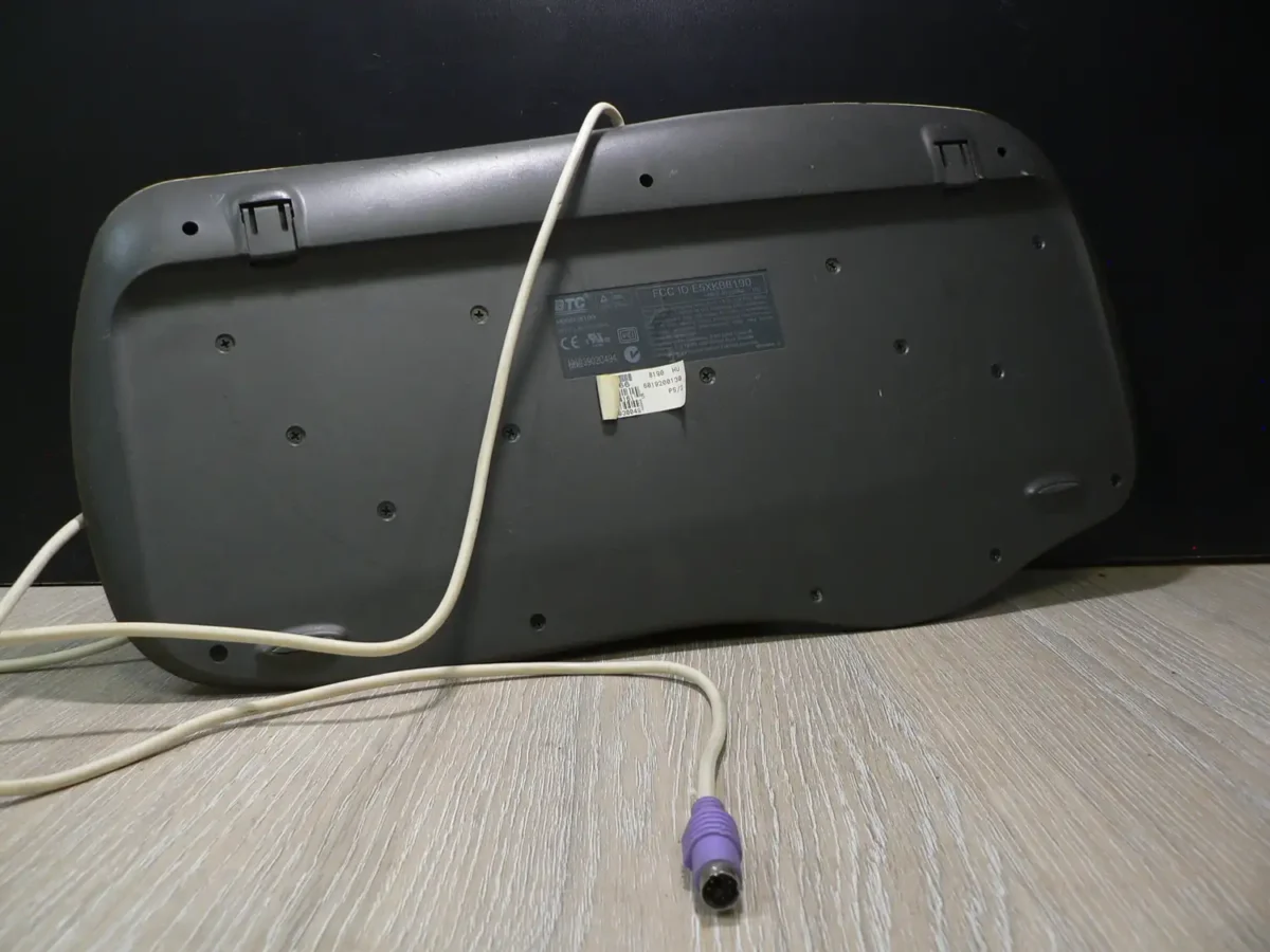 BTC PS/2 Billentyűzet Joystick Magyar - Image 2