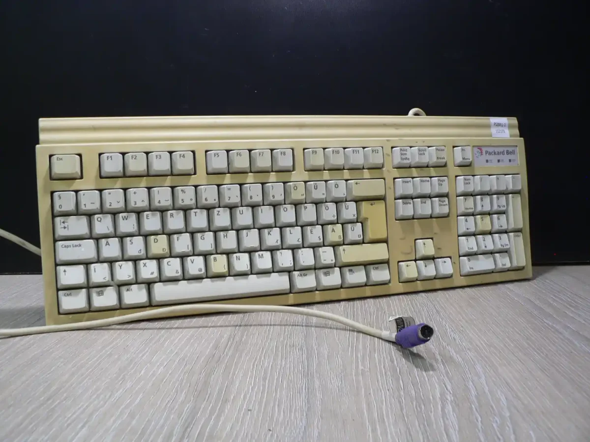 Packard Bell PS/2 Billentyűzet Magyar - Image 1