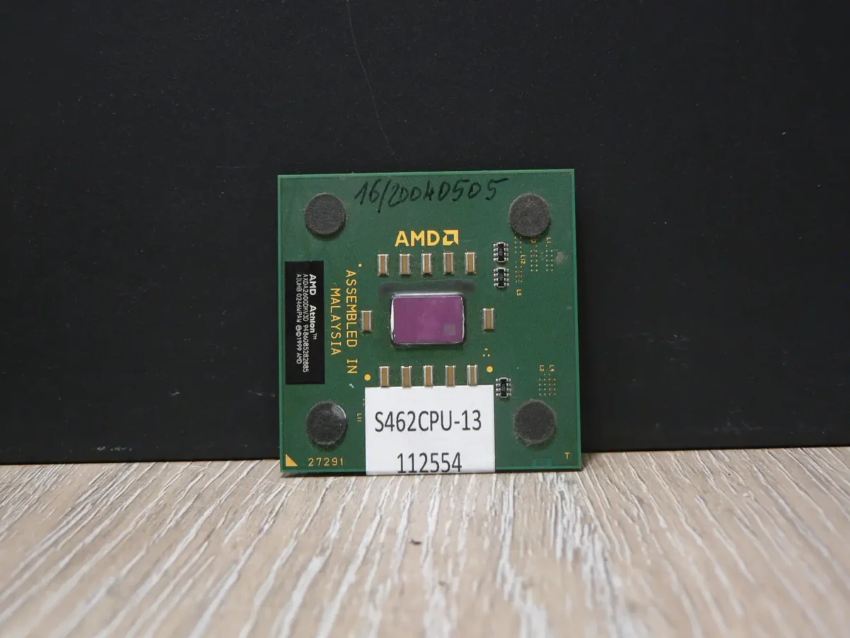 AMD Athlon AXDA2600DKV3D Socket 462 Processzor - Image 1