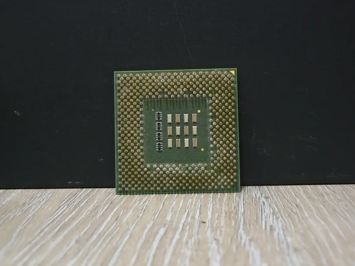 AMD Athlon AX1900DMT3C Socket 462 Processzor - Image 2