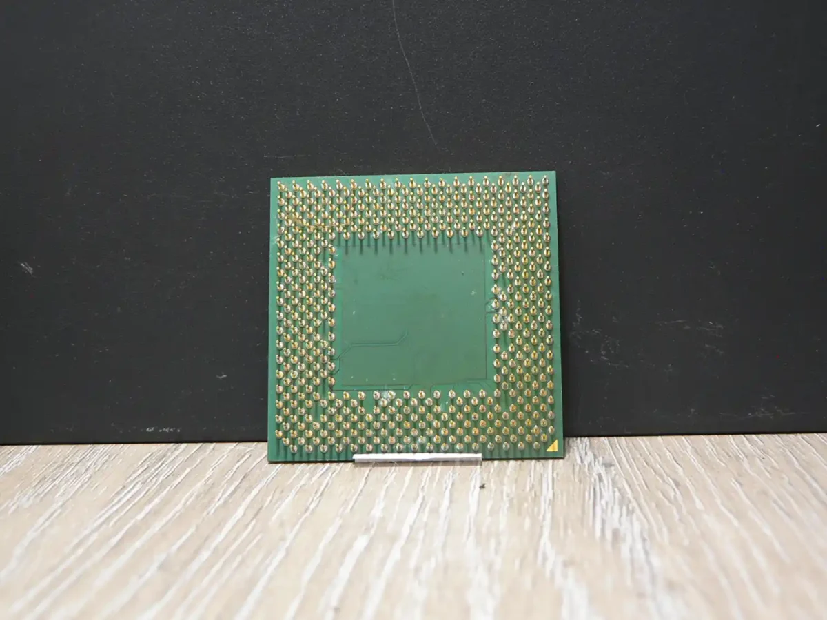 AMD Athlon AXDA2600DKV4D Socket 462 Processzor - Image 2