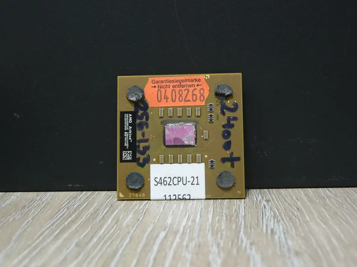 AMD Athlon AXDA2400DKV3C Socket 462 Processzor - Image 1