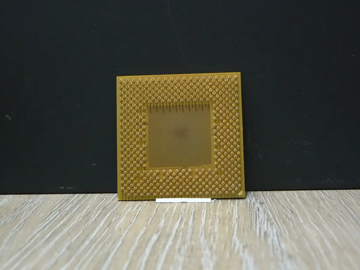 AMD Athlon AXDA2400DKV3C Socket 462 Processzor - Image 2